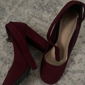 LC Lauren Conrad Deep Red Women's Heels